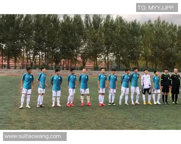 宜宾足球队奋勇拼搏展现团队精神助力地方足球发展新篇章 宜宾足球队奋勇拼搏展现团队精神助力地方足球发展新篇章